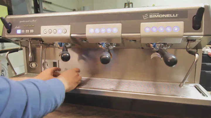 Nuova Simonelli Aurelia 3 Group